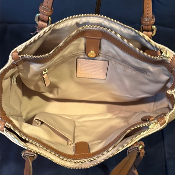 Coach Beige and Brown Signature Shoulder Bag - Picture 5 of 8
